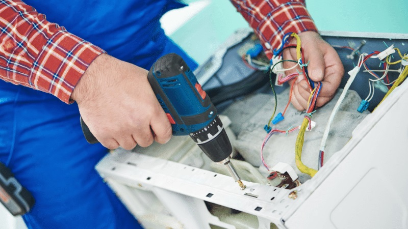 Sultangazi Daikin Daikin çamaşır makinesi kart tamiri – Su almama arızası orijinal parça ile giderildi. - Teknik servis örneği
